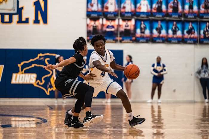 Gahanna Lincoln vs Pickerington Central boys basketball 0217223 Gabe Haferman20